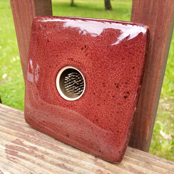 Coyote Roadhouse Ikebana Square Floral Pin Frog Vase - Red - Picture 10 of 12